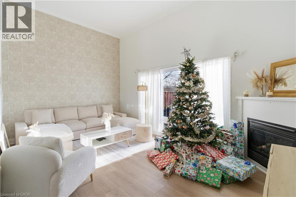 11 Harrisford Street Unit# 65, Hamilton, Ontario  L8K 6L7 - Photo 8 - 40793159