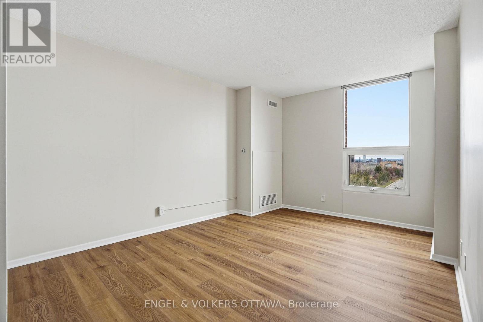 1215 - 2951 Riverside Drive, Ottawa, Ontario  K1V 8W6 - Photo 22 - X12593330