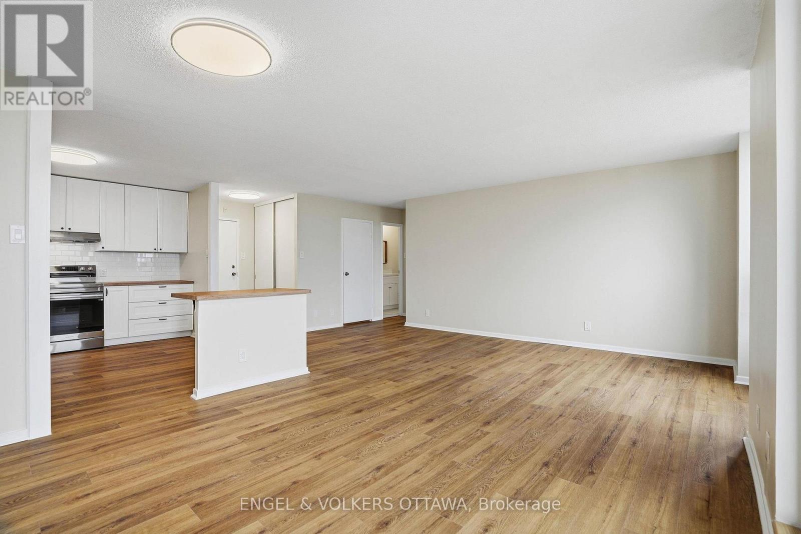 1215 - 2951 Riverside Drive, Ottawa, Ontario  K1V 8W6 - Photo 19 - X12593330