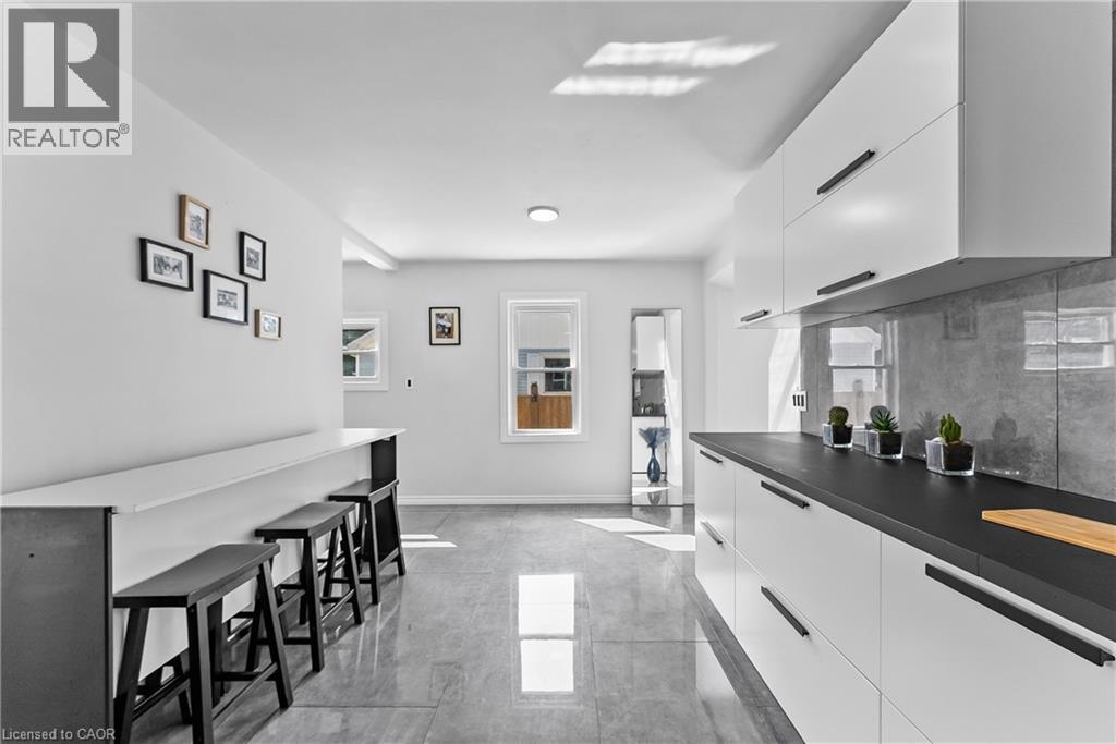 249 Wallace Avenue S, Welland, Ontario  L3B 1R7 - Photo 13 - 40793133