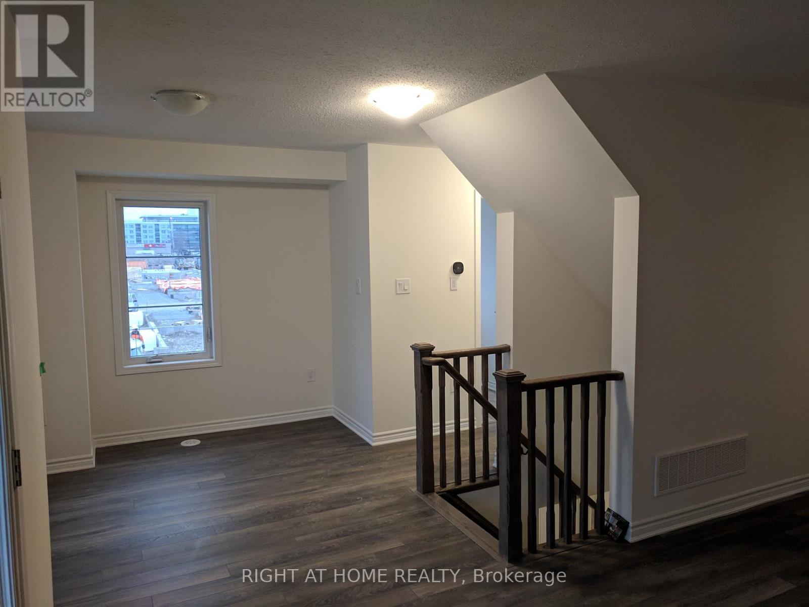 103 Howe Avenue, Toronto, Ontario  M1L 0J4 - Photo 3 - E12614822