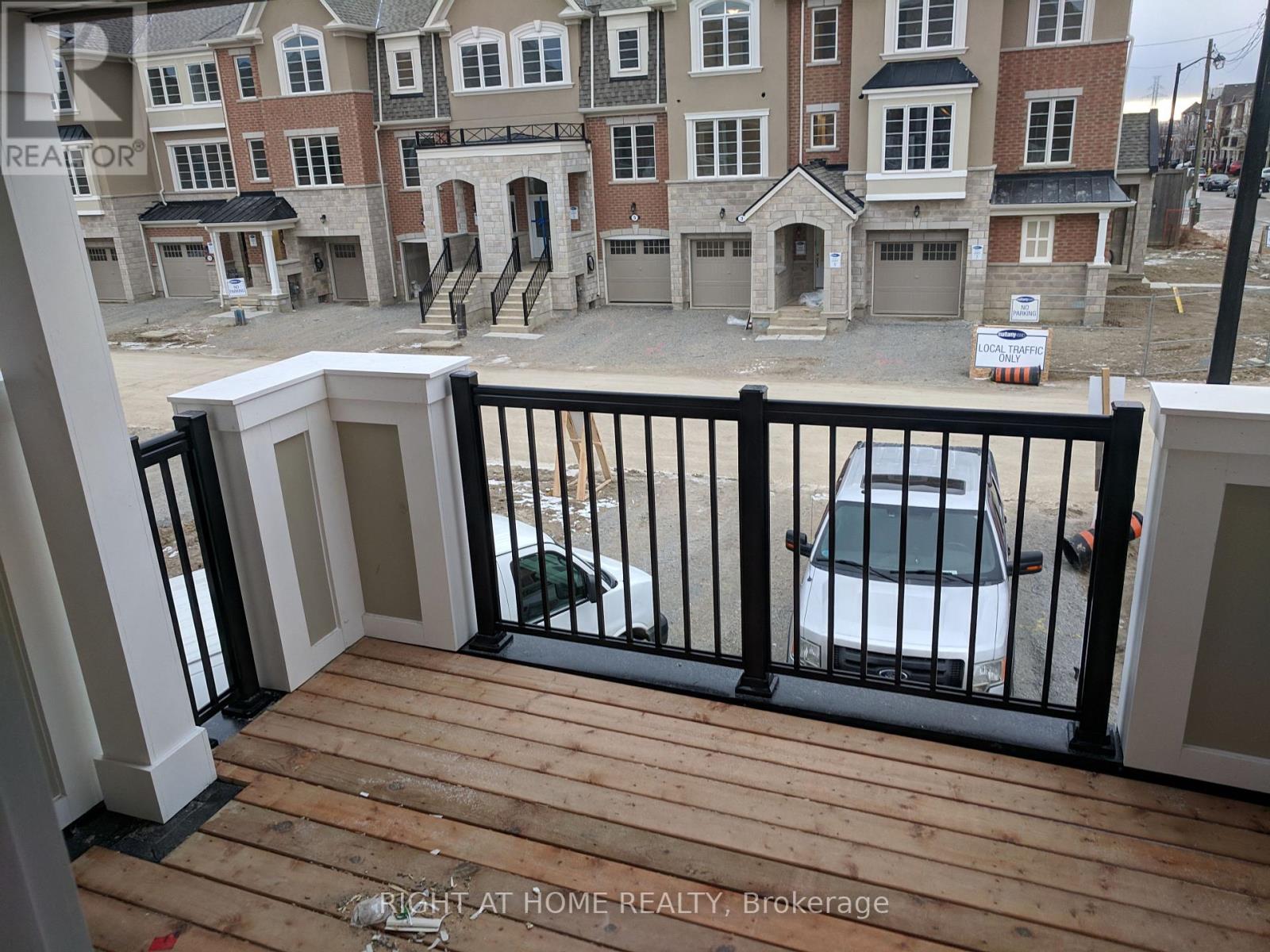 103 Howe Avenue, Toronto, Ontario  M1L 0J4 - Photo 9 - E12614822