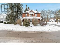 170 KEMPENFELT DRIVE, Barrie, Ontario
