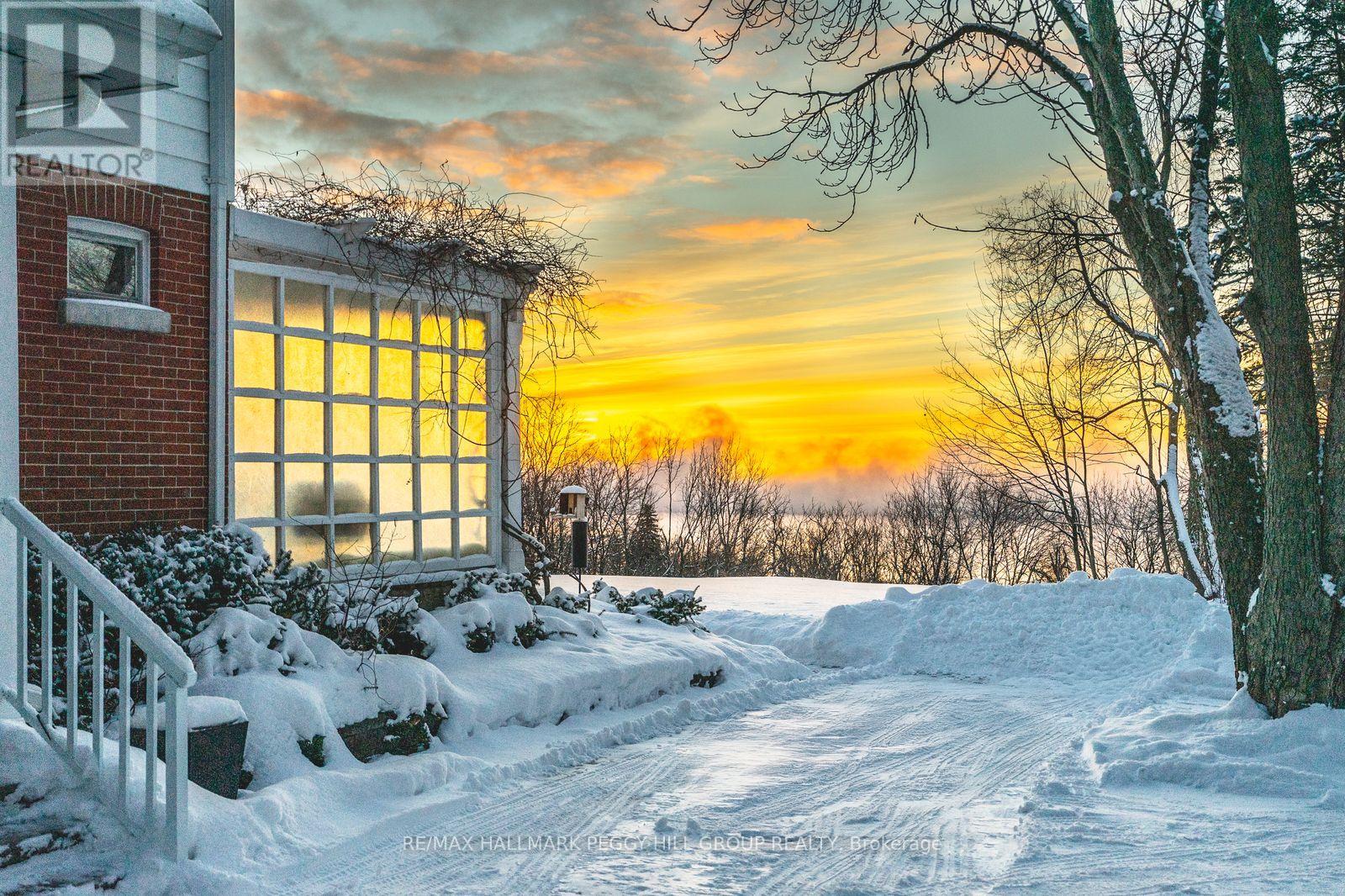 150 Collingwood Street, Barrie, Ontario  L4M 5M3 - Photo 33 - S12466376