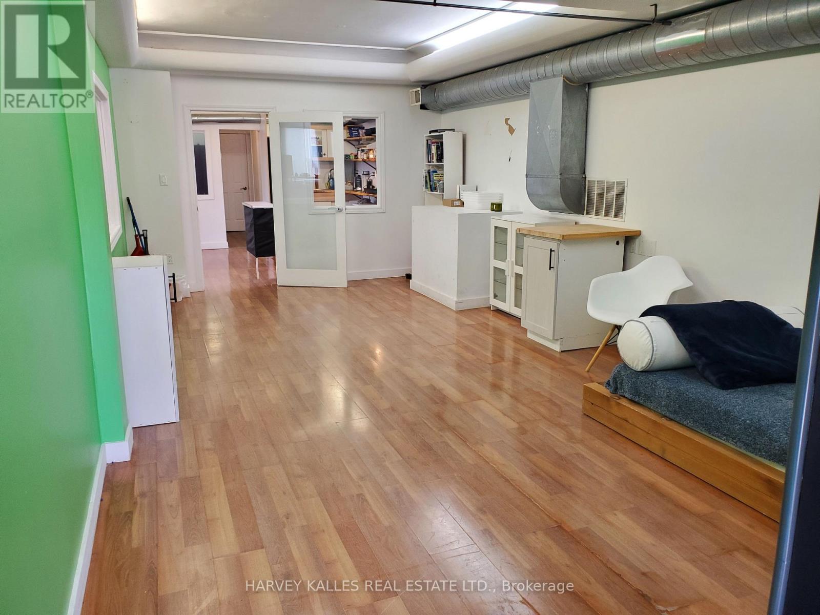 B - 406 Pacific Avenue, Toronto, Ontario  M6P 2R1 - Photo 8 - W12614872