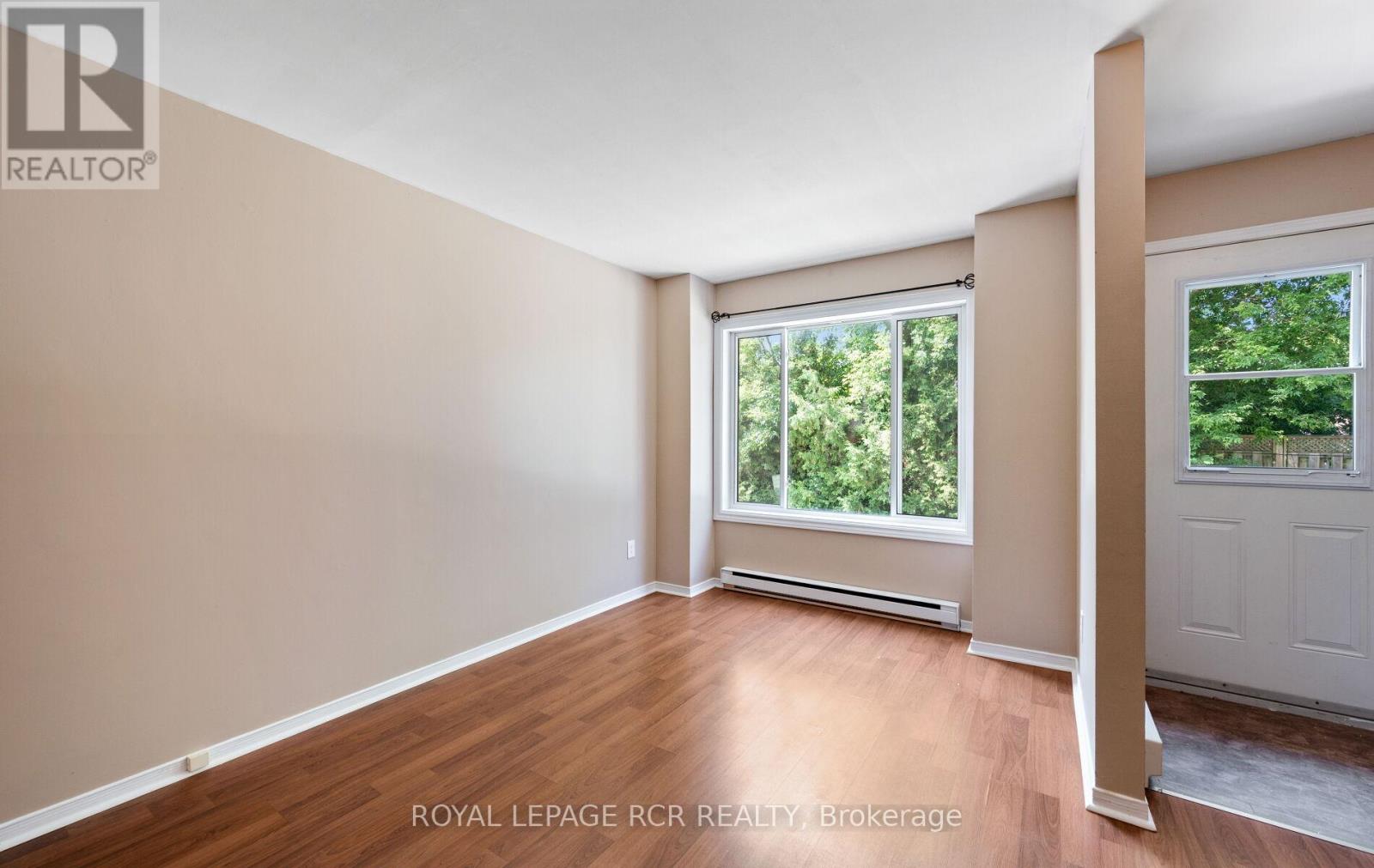 12 - 4 Cedar Drive, Orangeville, Ontario  L9W 2X6 - Photo 4 - W12614910