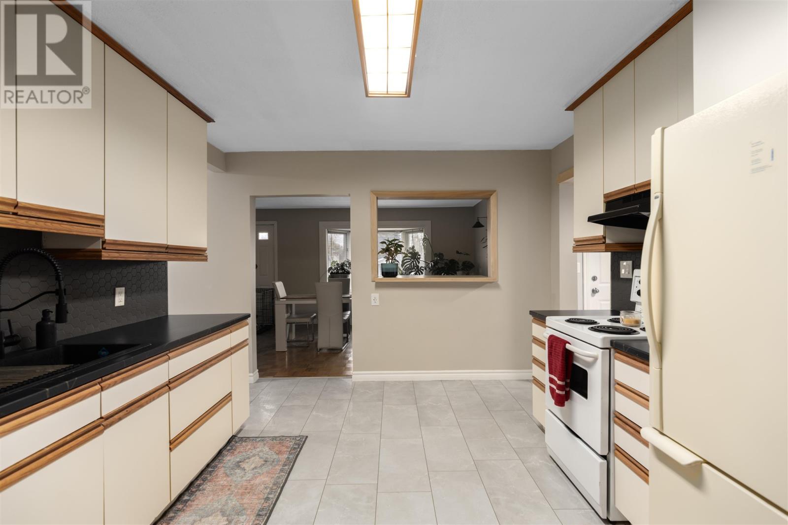 364 Chambers Ave, Sault Ste. Marie, Ontario P6A 4W5 - Photo 14 - SM253212