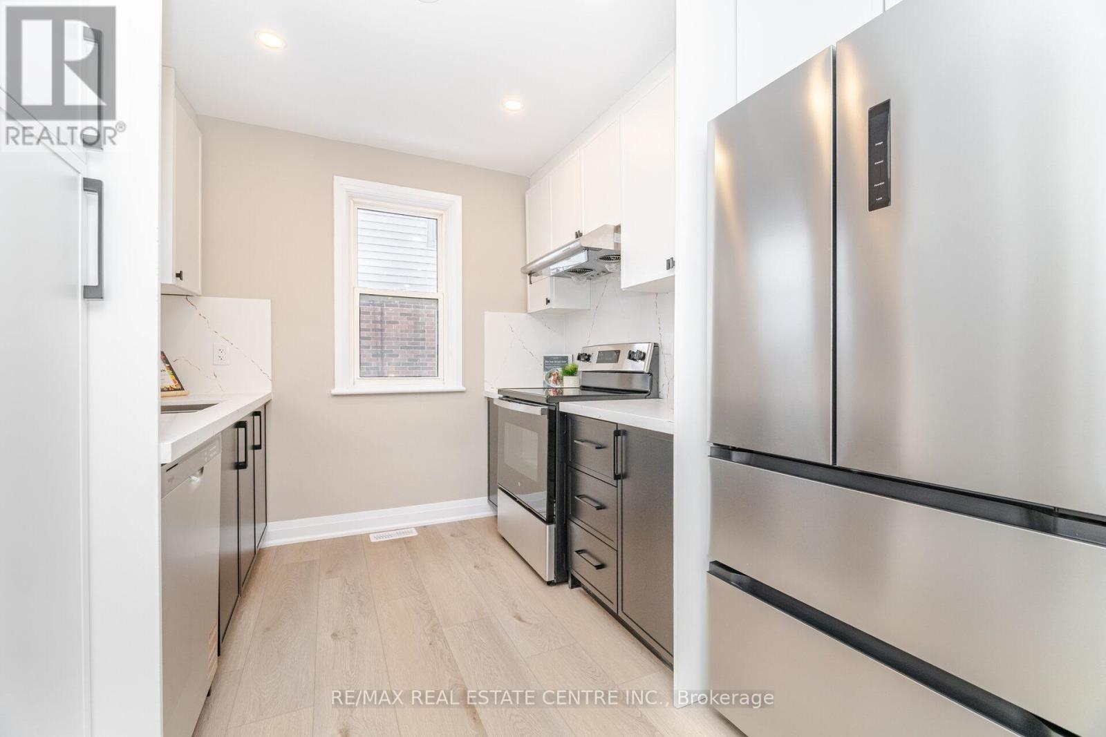 635 Queensdale Avenue E, Hamilton, Ontario  L8V 1L8 - Photo 14 - X12614860