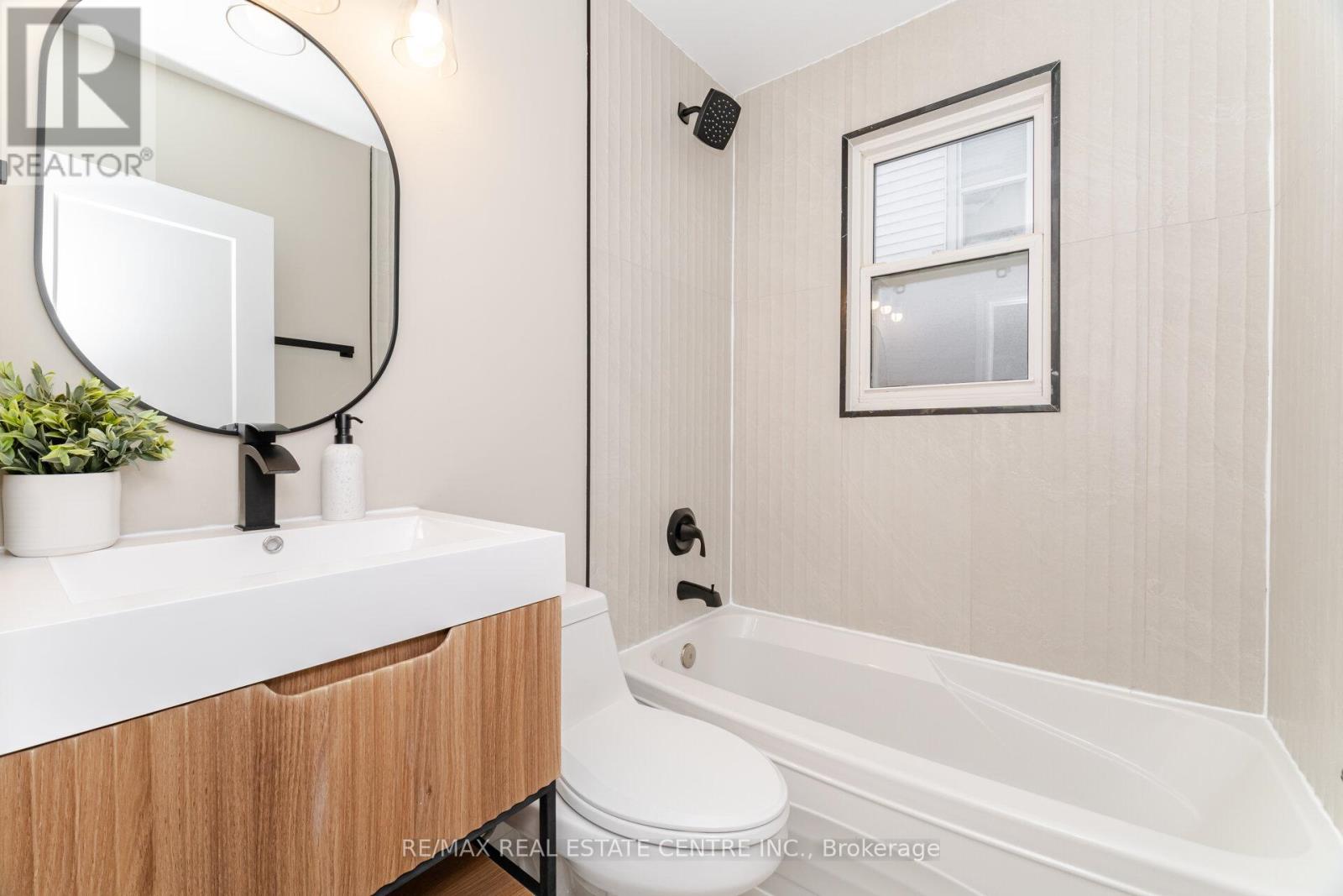 635 Queensdale Avenue E, Hamilton, Ontario  L8V 1L8 - Photo 27 - X12614860