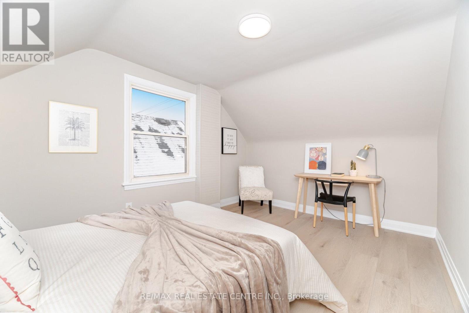 635 Queensdale Avenue E, Hamilton, Ontario  L8V 1L8 - Photo 34 - X12614860