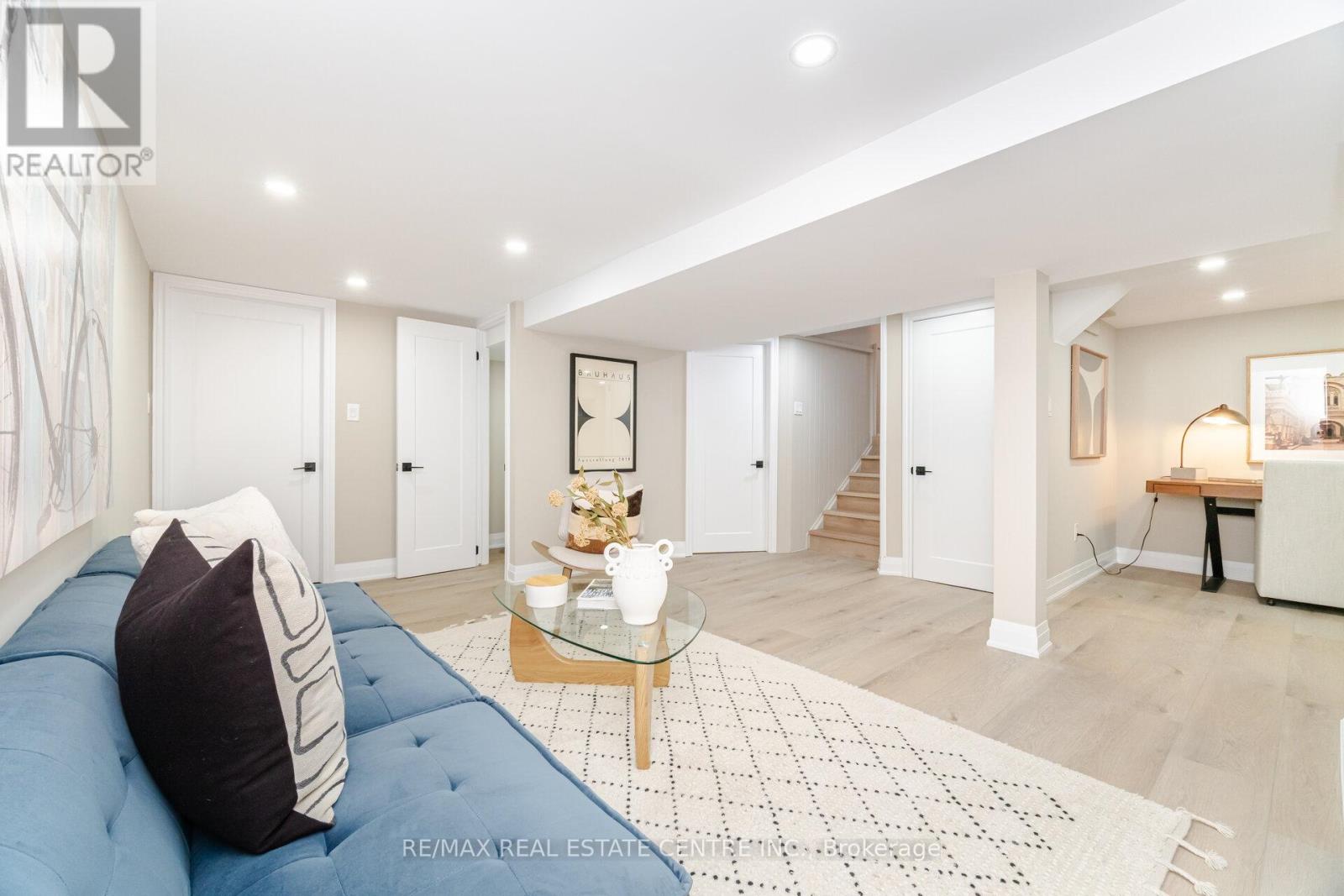 635 Queensdale Avenue E, Hamilton, Ontario  L8V 1L8 - Photo 38 - X12614860