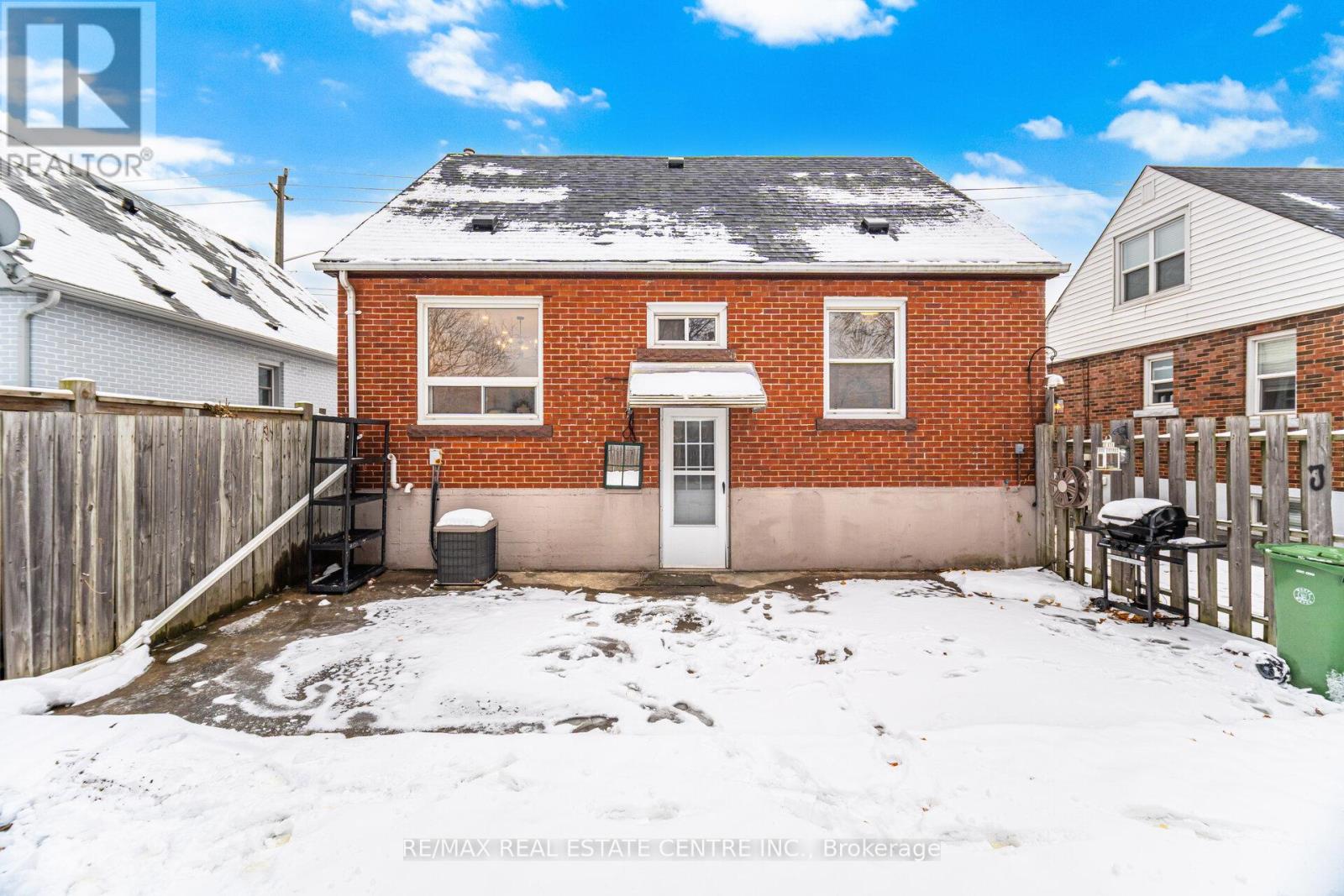 635 Queensdale Avenue E, Hamilton, Ontario  L8V 1L8 - Photo 46 - X12614860