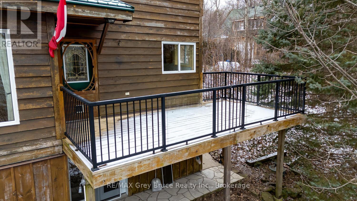 504791 Grey Road 1, Georgian Bluffs, Ontario N0H 1S0 - Photo 38 - X12614982