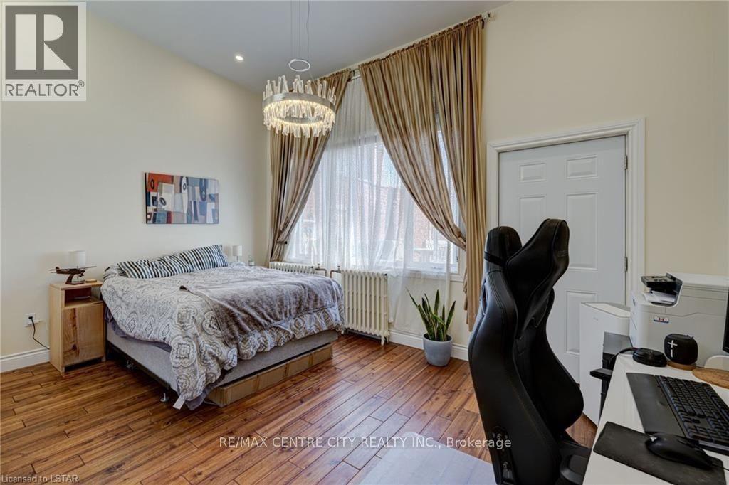 Photo 14 of 40 for 211 Main Street