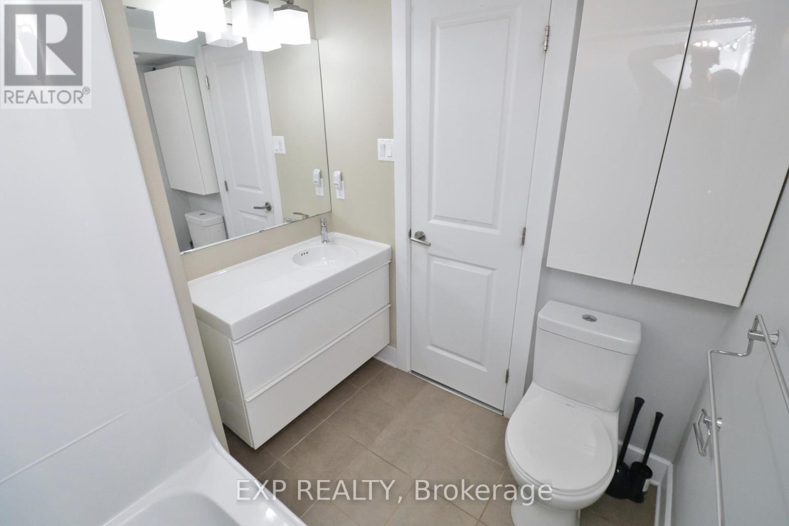 B - 1344 Avenue U Avenue, Ottawa, Ontario  K1G 0E1 - Photo 13 - X12614970