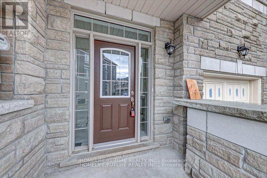 8 Thomas Hope Lane, Markham, Ontario L3S 0E9 - Photo 2 - N12598474