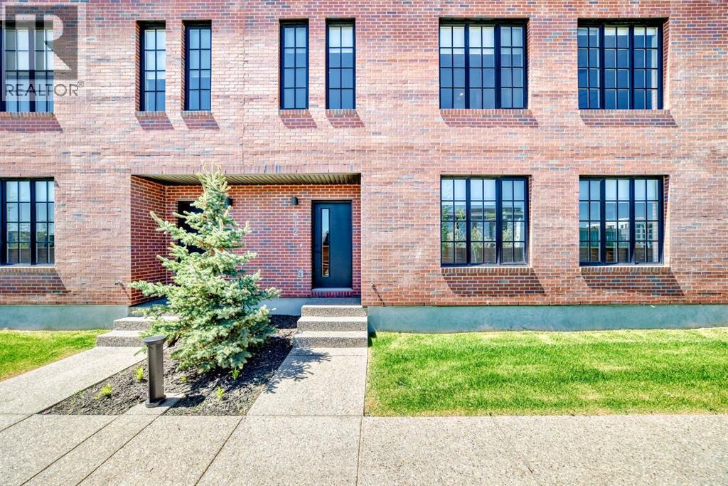 512, 8155 8 Avenue SW, Calgary, Alberta