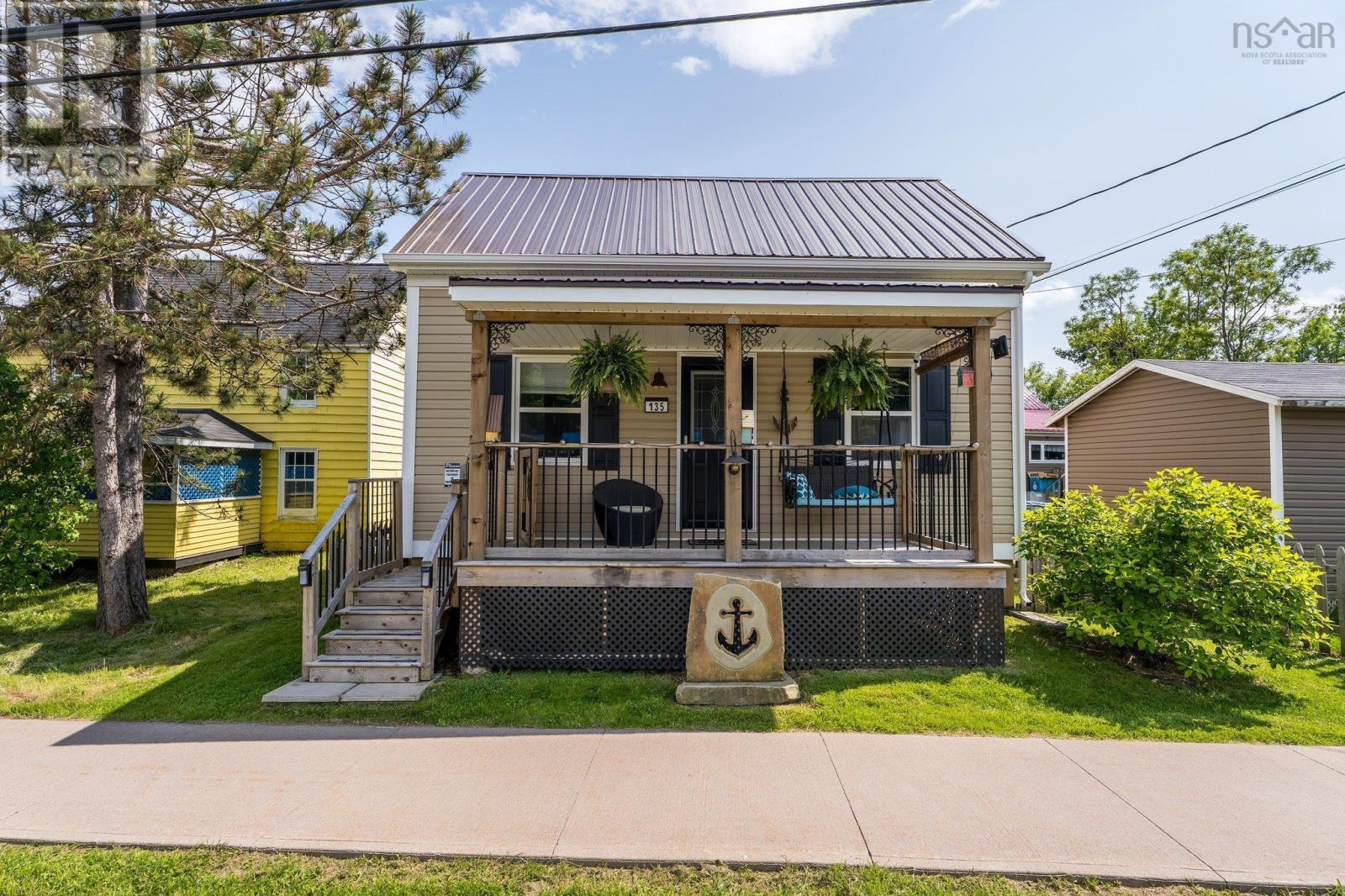 135 West River Road, Pictou, Nova Scotia B0K 1H0 - Photo 2 - 202526230