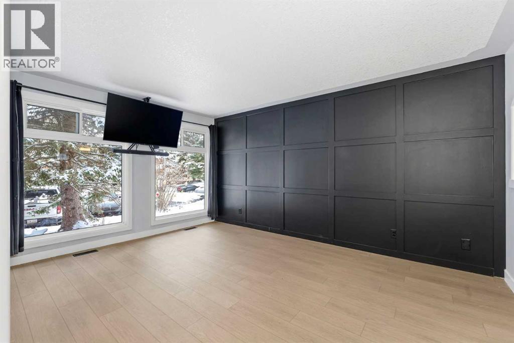 16 Cedarwood Rise Sw, Calgary, Alberta  T2W 3H9 - Photo 4 - A2273267