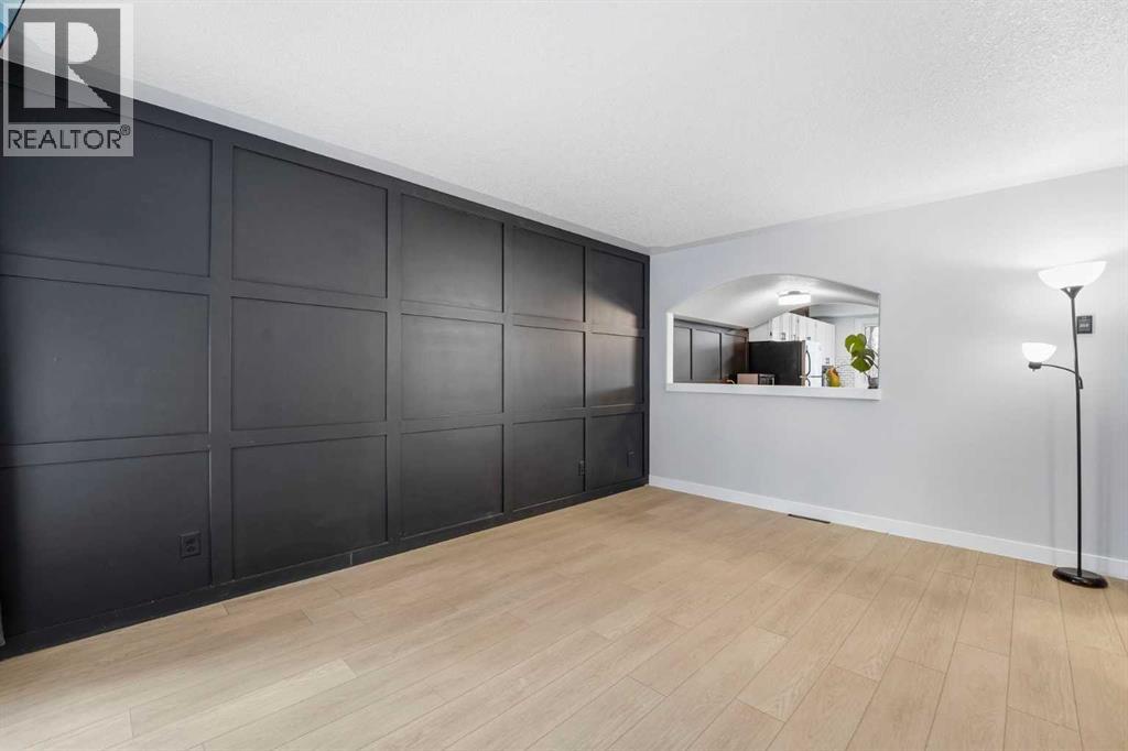 16 Cedarwood Rise Sw, Calgary, Alberta  T2W 3H9 - Photo 6 - A2273267