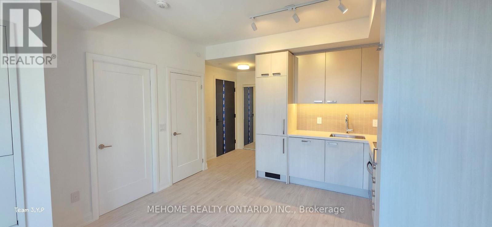 1102 - 20 Soudan Avenue, Toronto, Ontario  M4S 0E2 - Photo 3 - C12614926