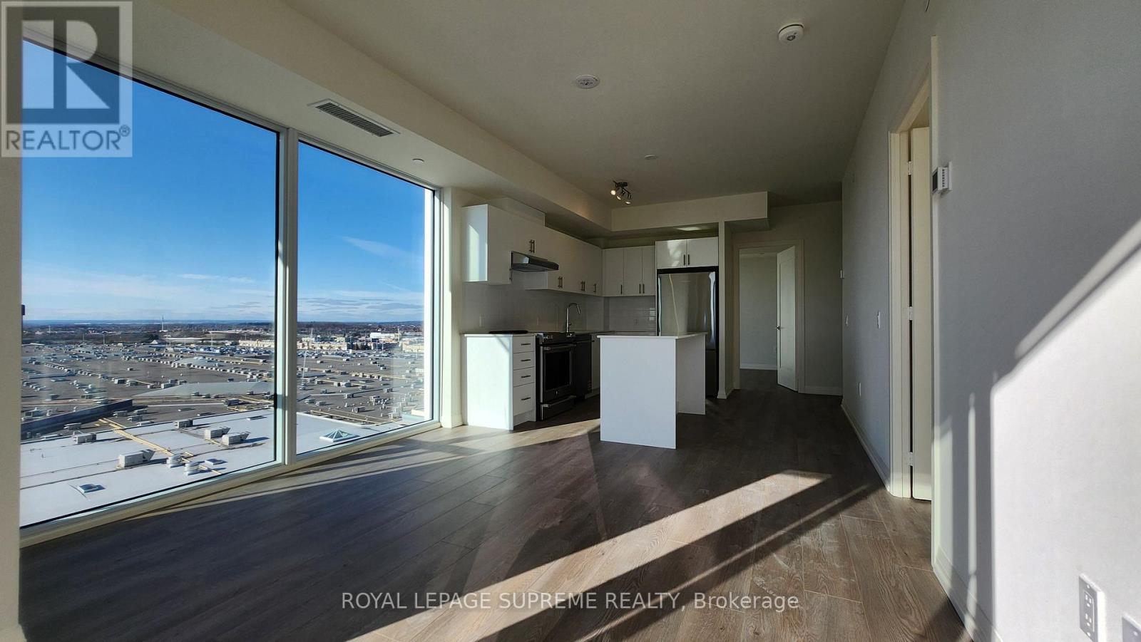 1005 - 27 Korda Gate, Vaughan, Ontario  L4K 0P6 - Photo 6 - N12568626