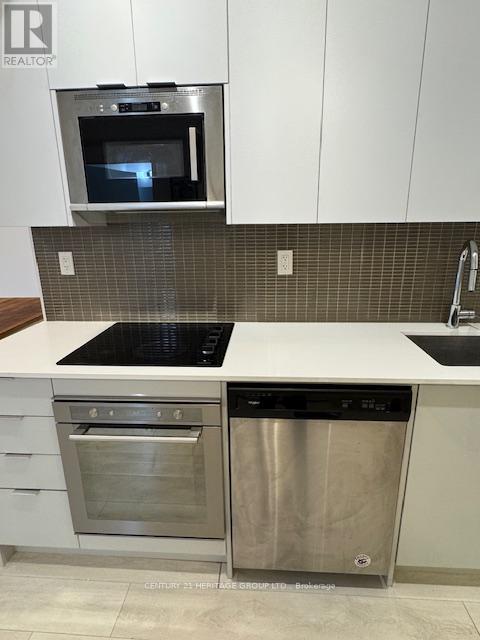 1901 - 2908 Hwy 7 Road, Vaughan, Ontario  L4K 0K5 - Photo 3 - N12601844