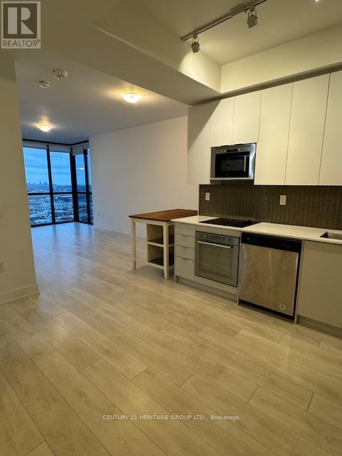 1901 - 2908 Hwy 7 Road, Vaughan, Ontario  L4K 0K5 - Photo 4 - N12601844