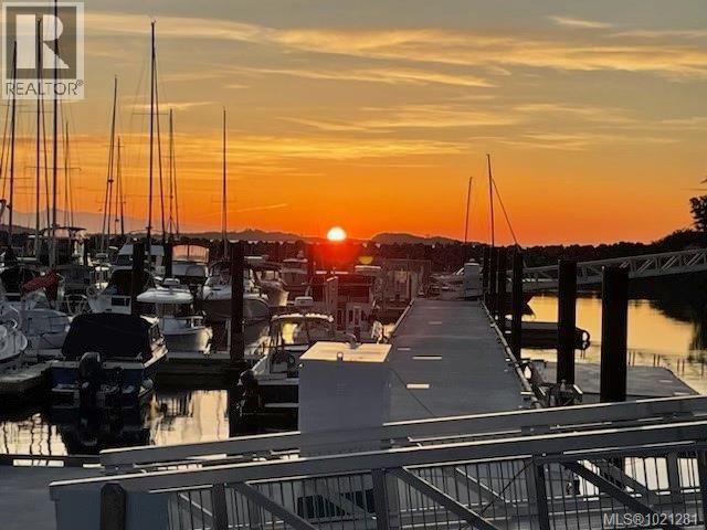 305 3529 Dolphin Dr, Nanoose Bay, British Columbia