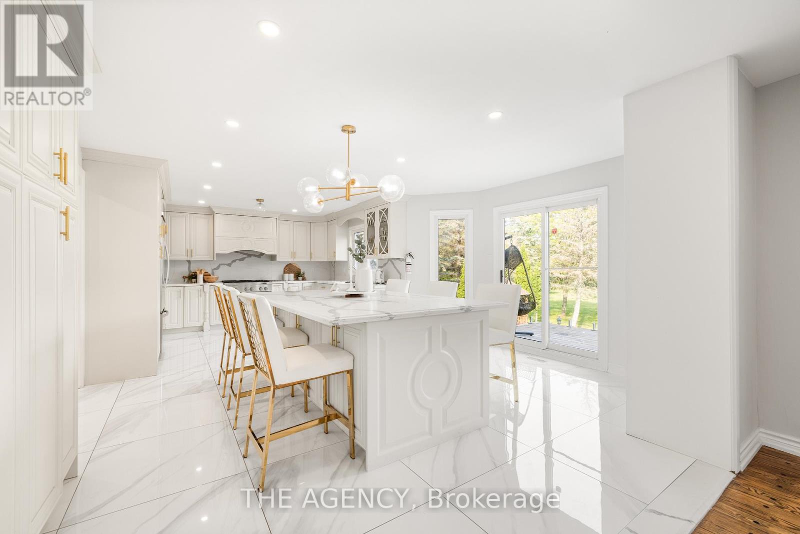 372 Burns Boulevard, King, Ontario  L7B 1E1 - Photo 12 - N12614956