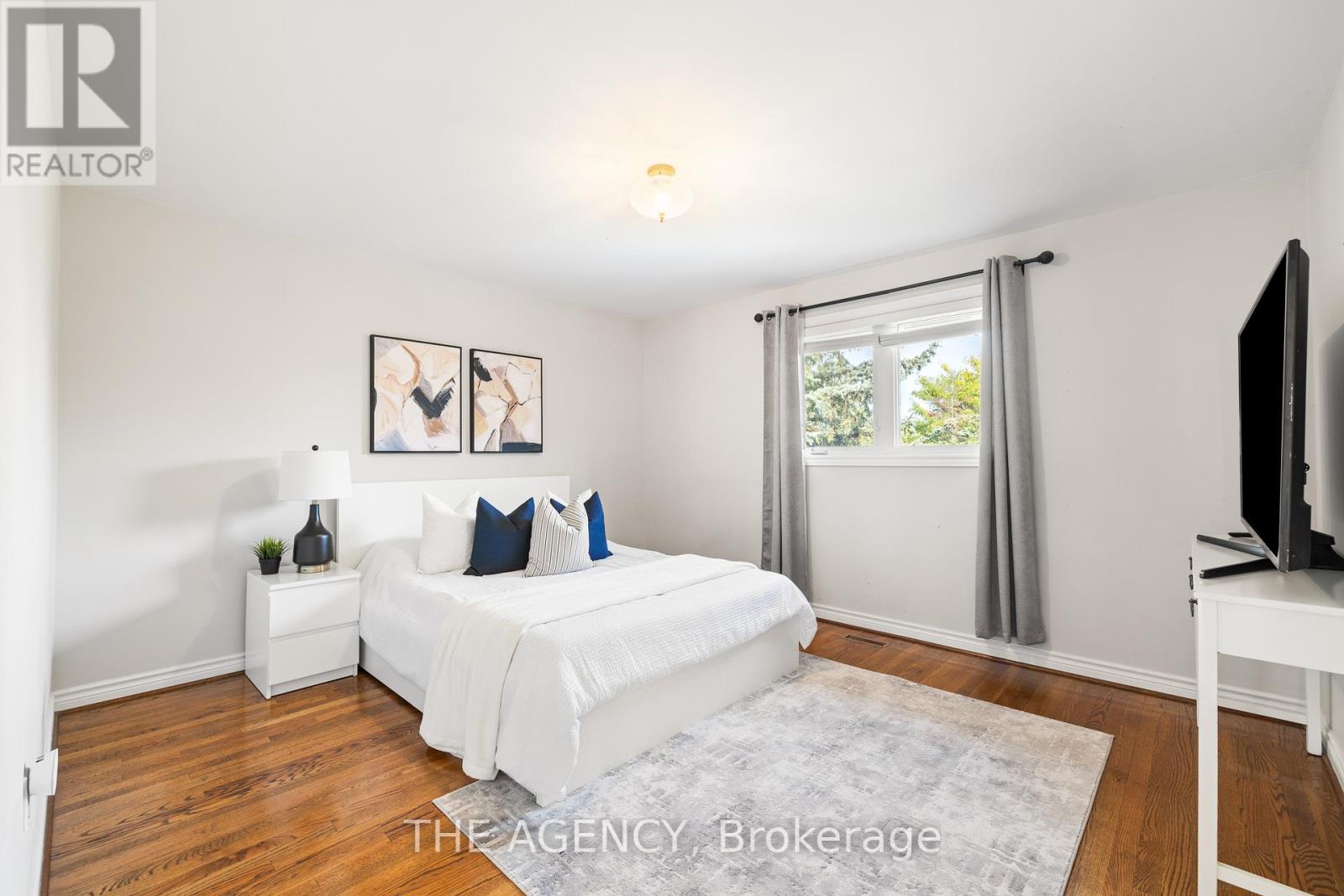 372 Burns Boulevard, King, Ontario  L7B 1E1 - Photo 23 - N12614956