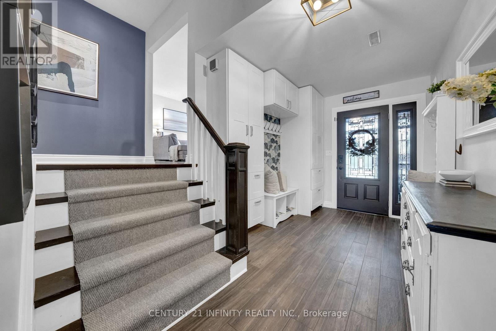 14 Shannon Court, Whitby (Lynde Creek), Ontario  L1N 6B6 - Photo 3 - E12615076