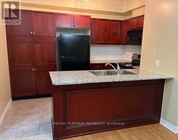 501 - 1359 Rathburn Road E, Mississauga, Ontario  L4W 5P7 - Photo 6 - W12614948