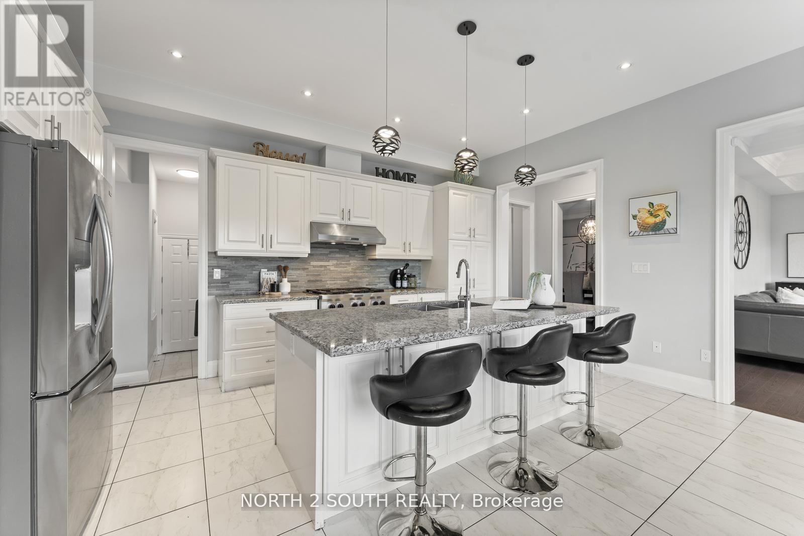 138 Degrey Drive, Brampton, Ontario  L6P 4L7 - Photo 17 - W12614950