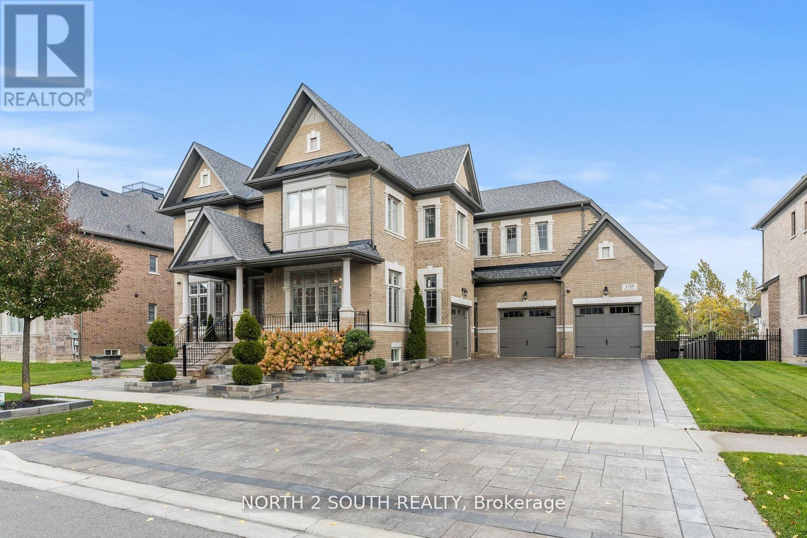 138 Degrey Drive, Brampton, Ontario  L6P 4L7 - Photo 3 - W12614950