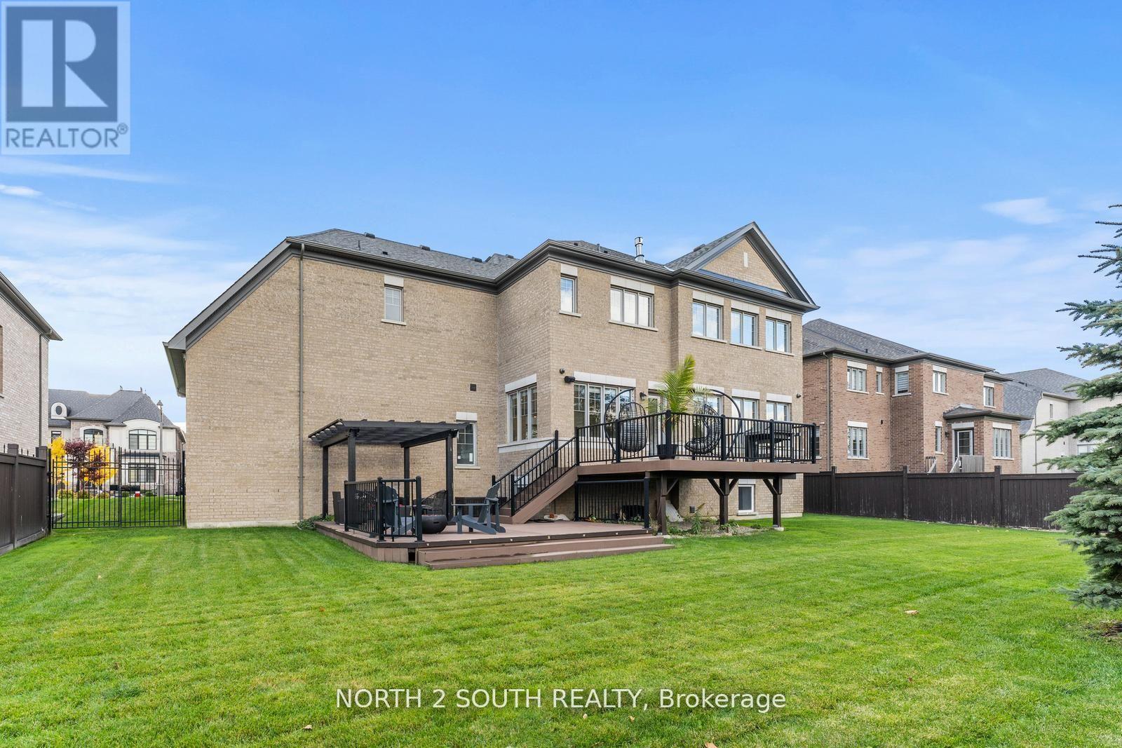 138 Degrey Drive, Brampton, Ontario  L6P 4L7 - Photo 46 - W12614950