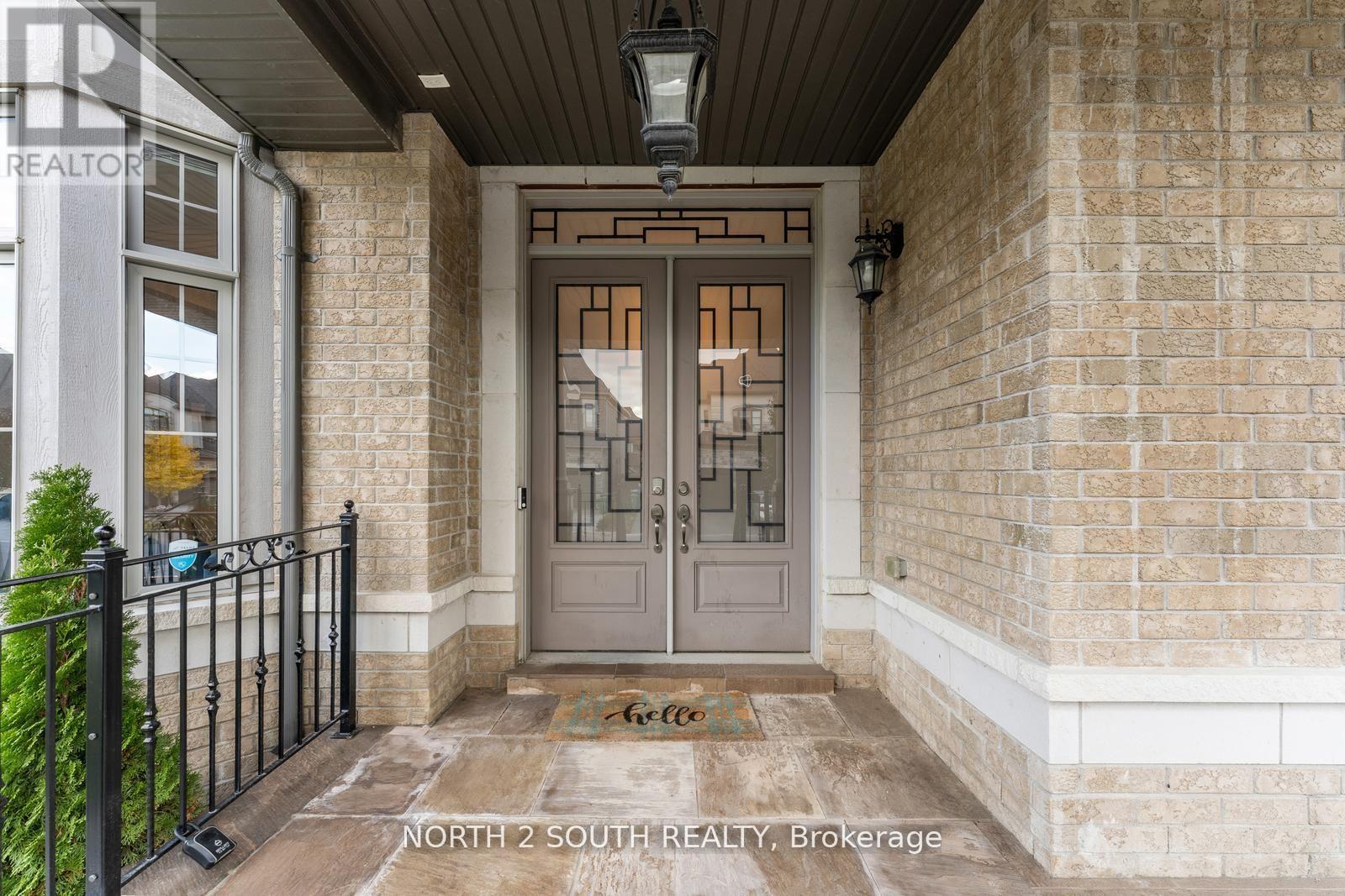 138 Degrey Drive, Brampton, Ontario  L6P 4L7 - Photo 6 - W12614950