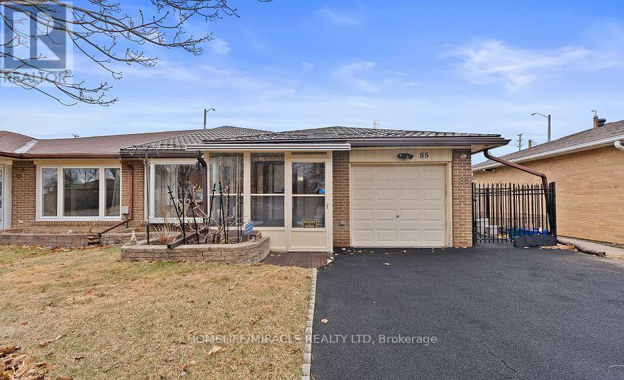 85 AUTUMN BOULEVARD, Brampton, Ontario