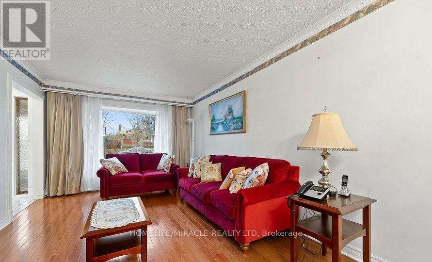 85 Autumn Boulevard, Brampton, Ontario  L6T 2W1 - Photo 6 - W12614954