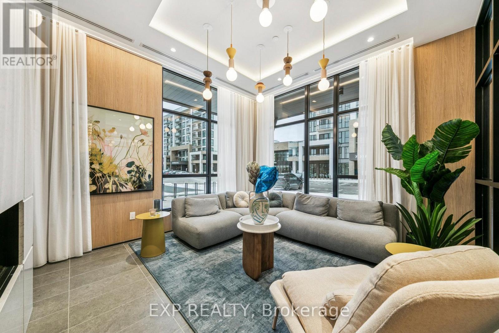 716 - 720 Whitlock Avenue, Milton, Ontario  L9E 2B5 - Photo 3 - W12614980