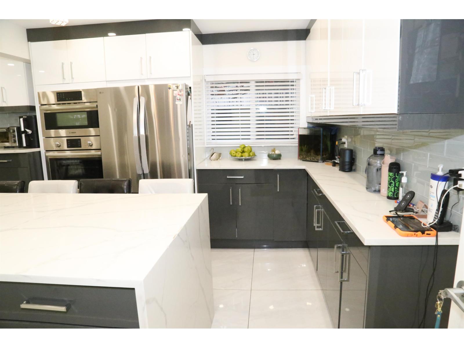 14183 72a Avenue, Surrey, British Columbia  V3W 2R2 - Photo 11 - R3069099