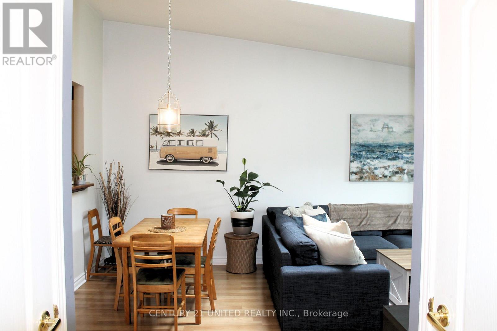 5 - 689 Whitaker Street, Peterborough, Ontario  K9H 7K3 - Photo 7 - X12615100