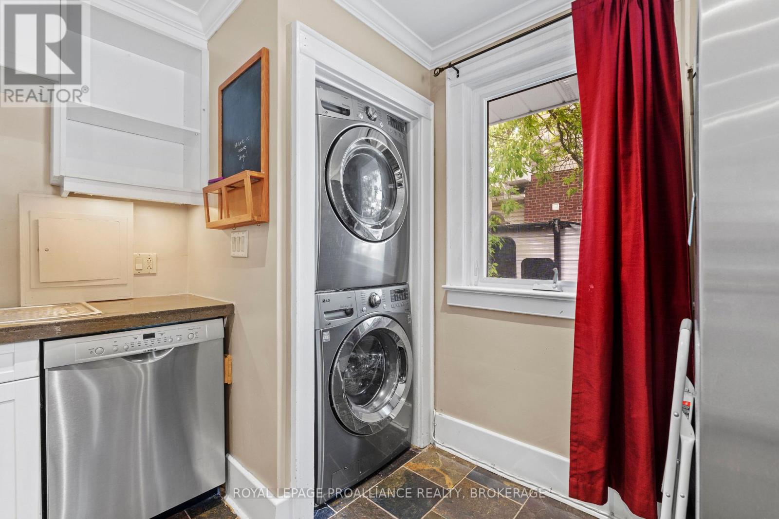 168 Macdonnell Street, Kingston (Central City East), Ontario  K7L 4B8 - Photo 16 - X12615044