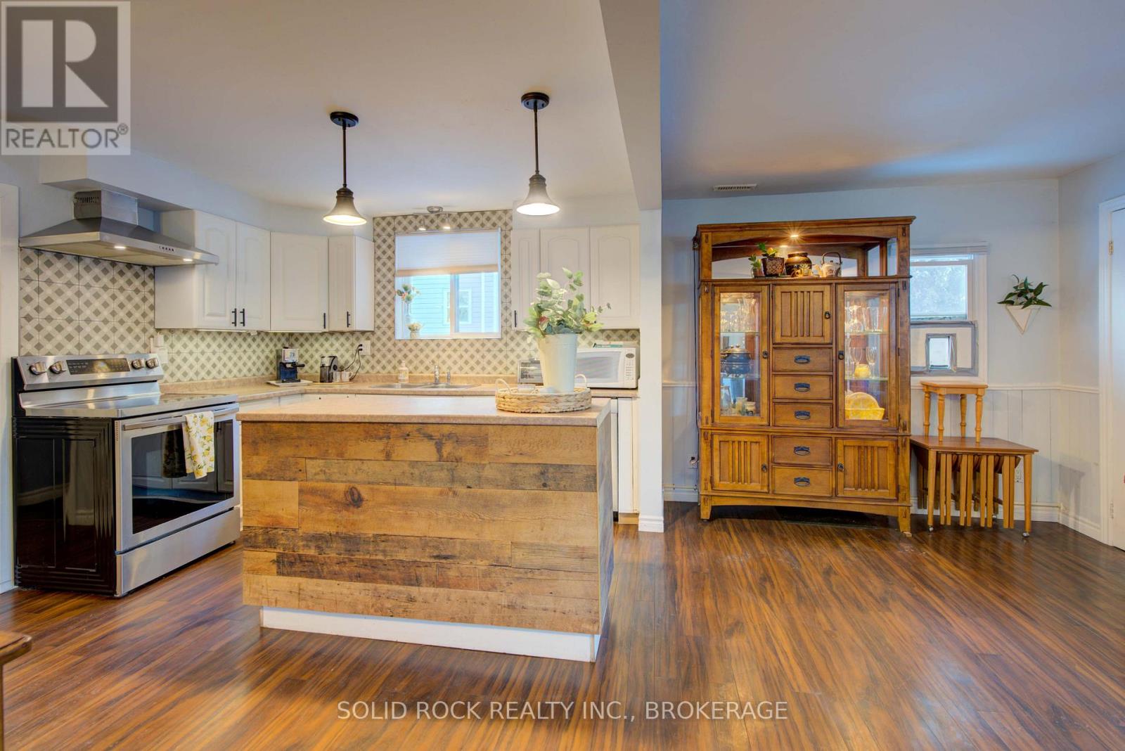 20 Maccauley Street, Kingston (Rideau), Ontario  K7K 2V5 - Photo 9 - X12615052