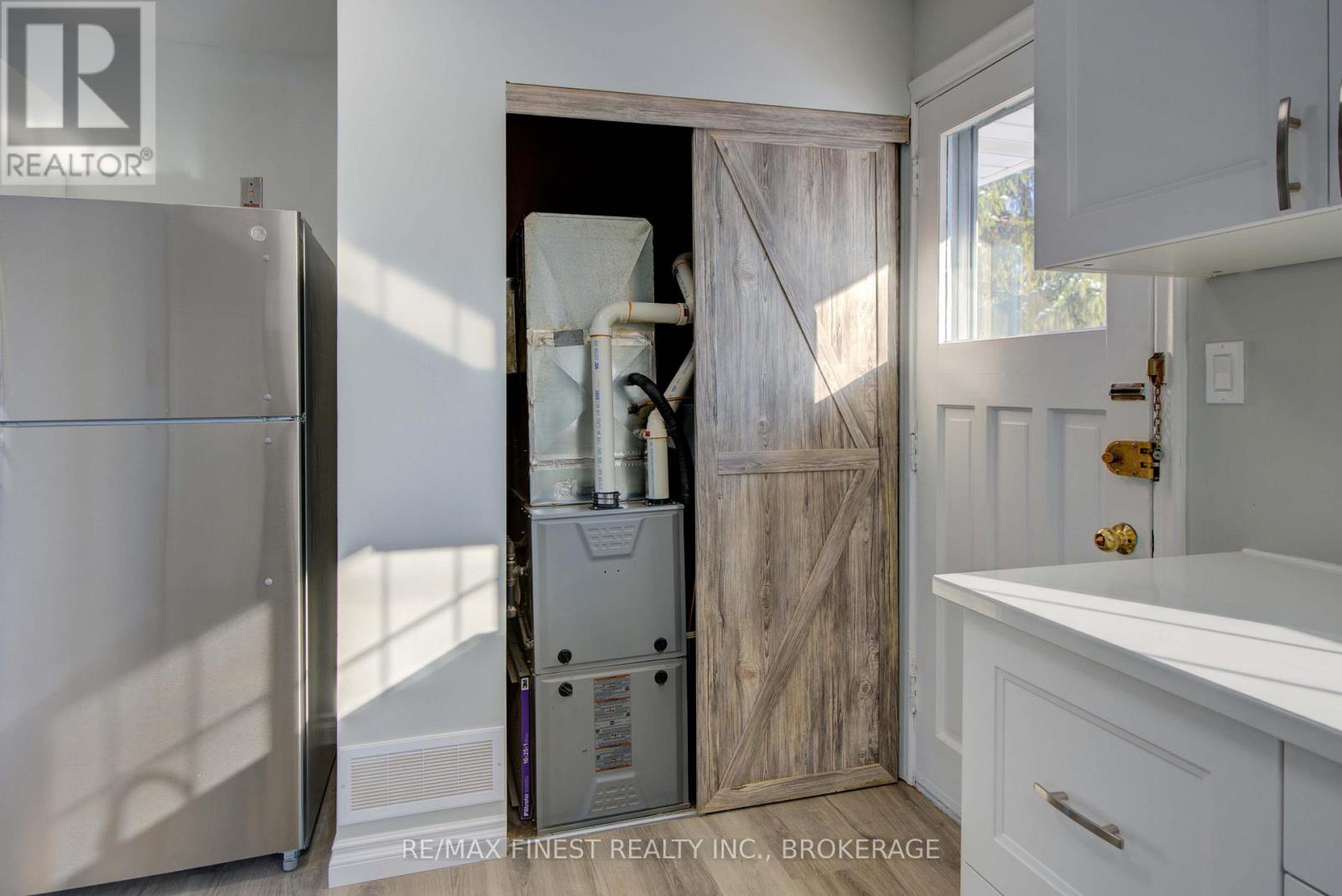 241 Lakeview Road, Loyalist, Ontario  K0H 1G0 - Photo 18 - X12615150