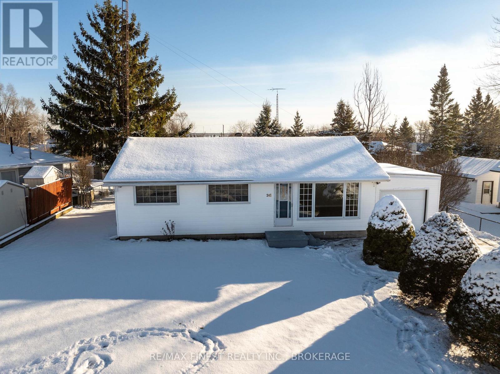 241 Lakeview Road, Loyalist, Ontario  K0H 1G0 - Photo 3 - X12615150