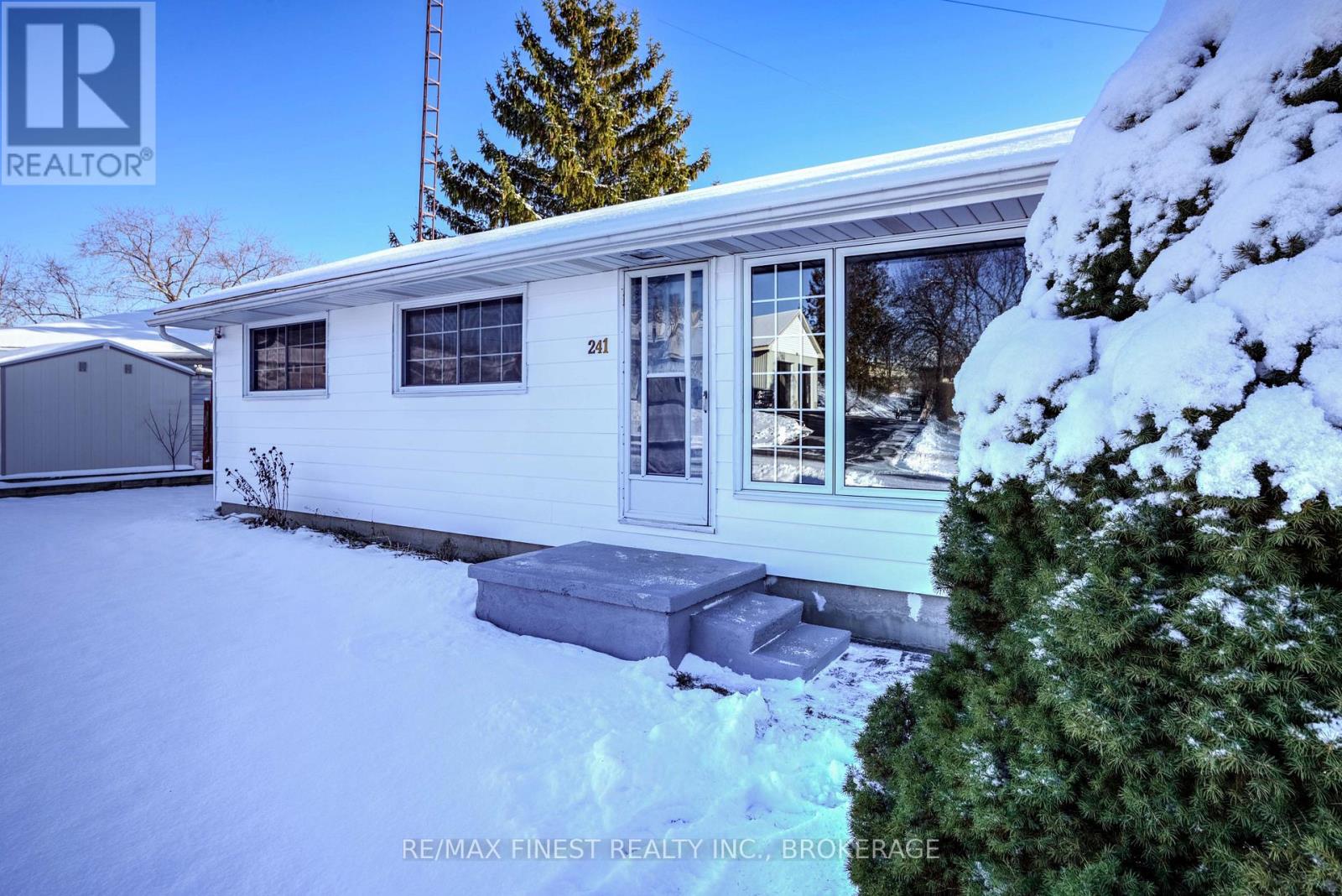 241 Lakeview Road, Loyalist, Ontario  K0H 1G0 - Photo 5 - X12615150