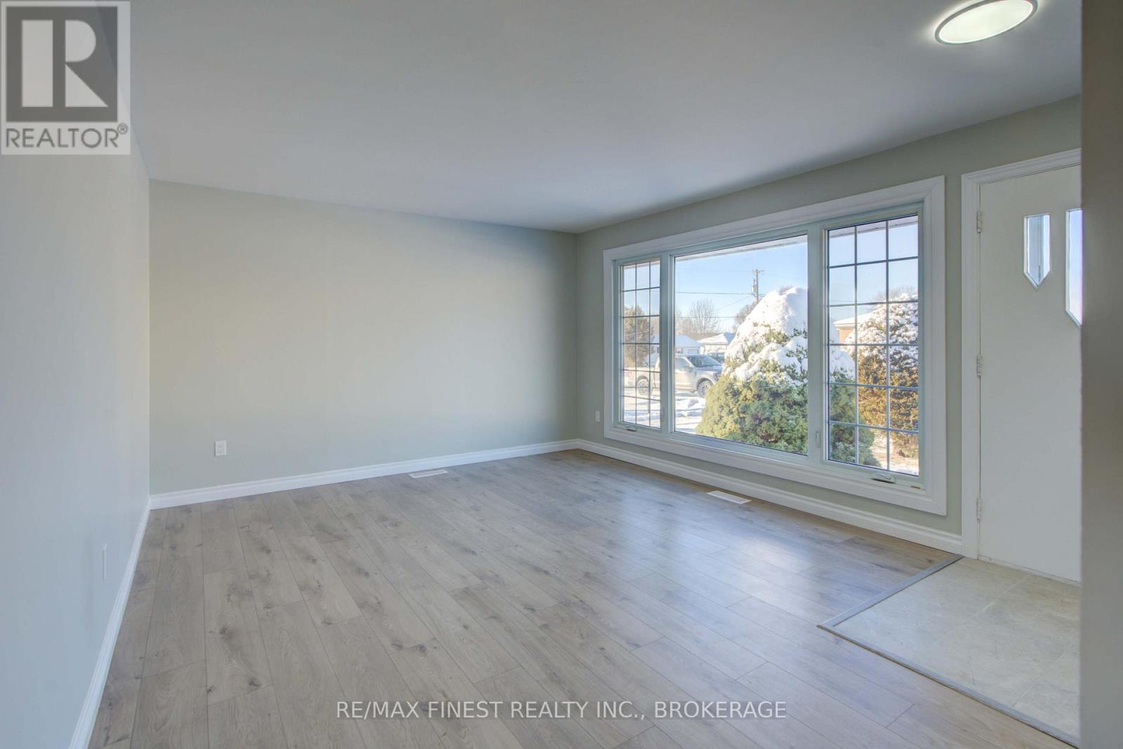 241 Lakeview Road, Loyalist, Ontario  K0H 1G0 - Photo 6 - X12615150