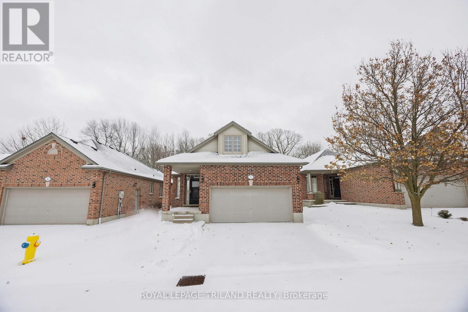 7 - 1617 Shore Road, London South, Ontario N6K 5C3 - Photo 2 - X12615120