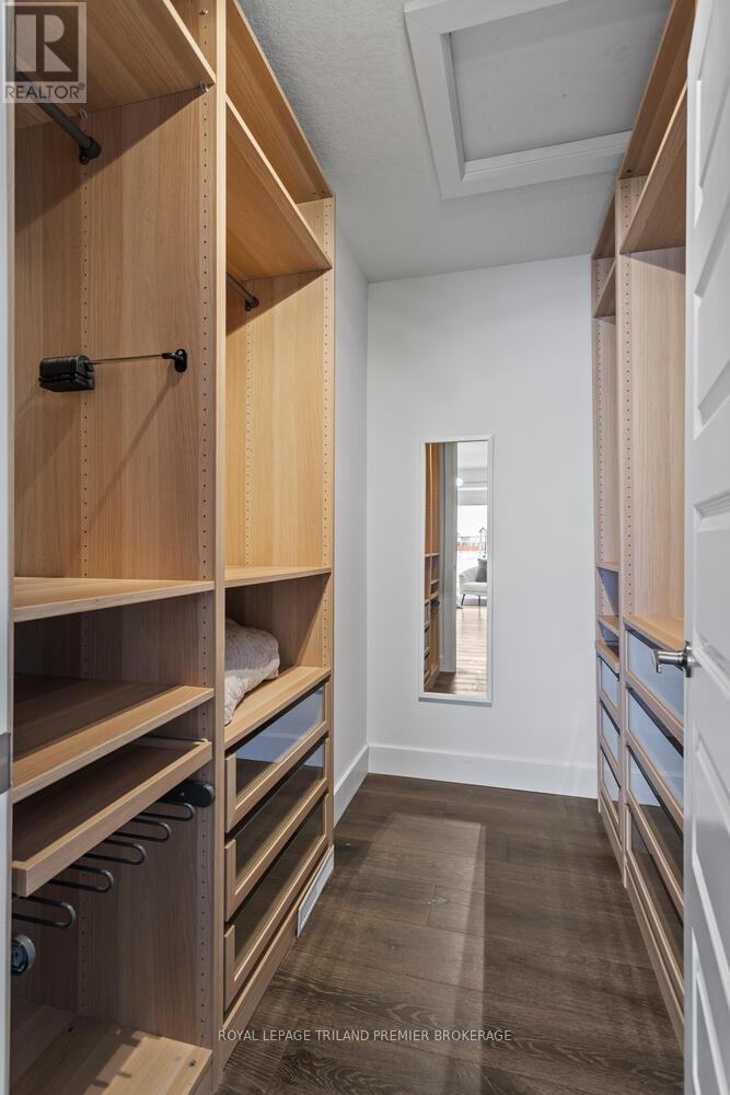 2054 Wateroak Drive, London North, Ontario  N6G 5B4 - Photo 29 - X12615124